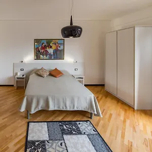 ** Bed & Breakfast Opera House Italia