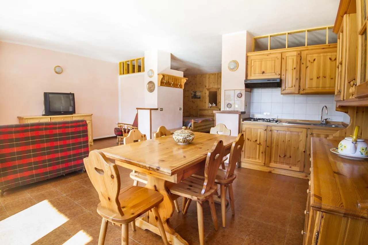 Residence Stefania Teglio Apartmanhotel